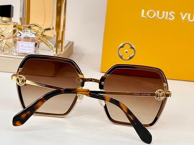Louis Vuitton Sunglasses ID:20230516-139